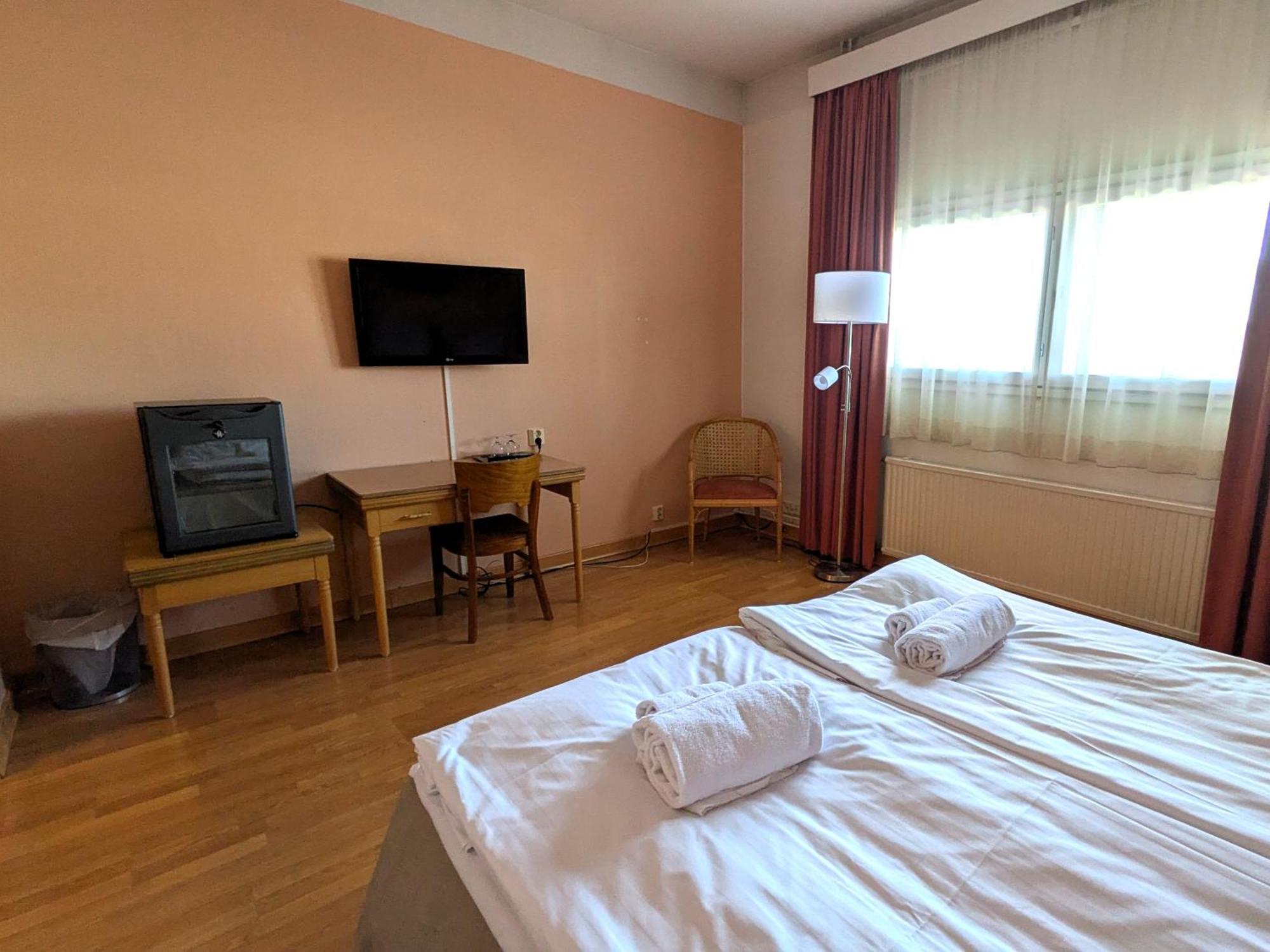 Seaport Hotel