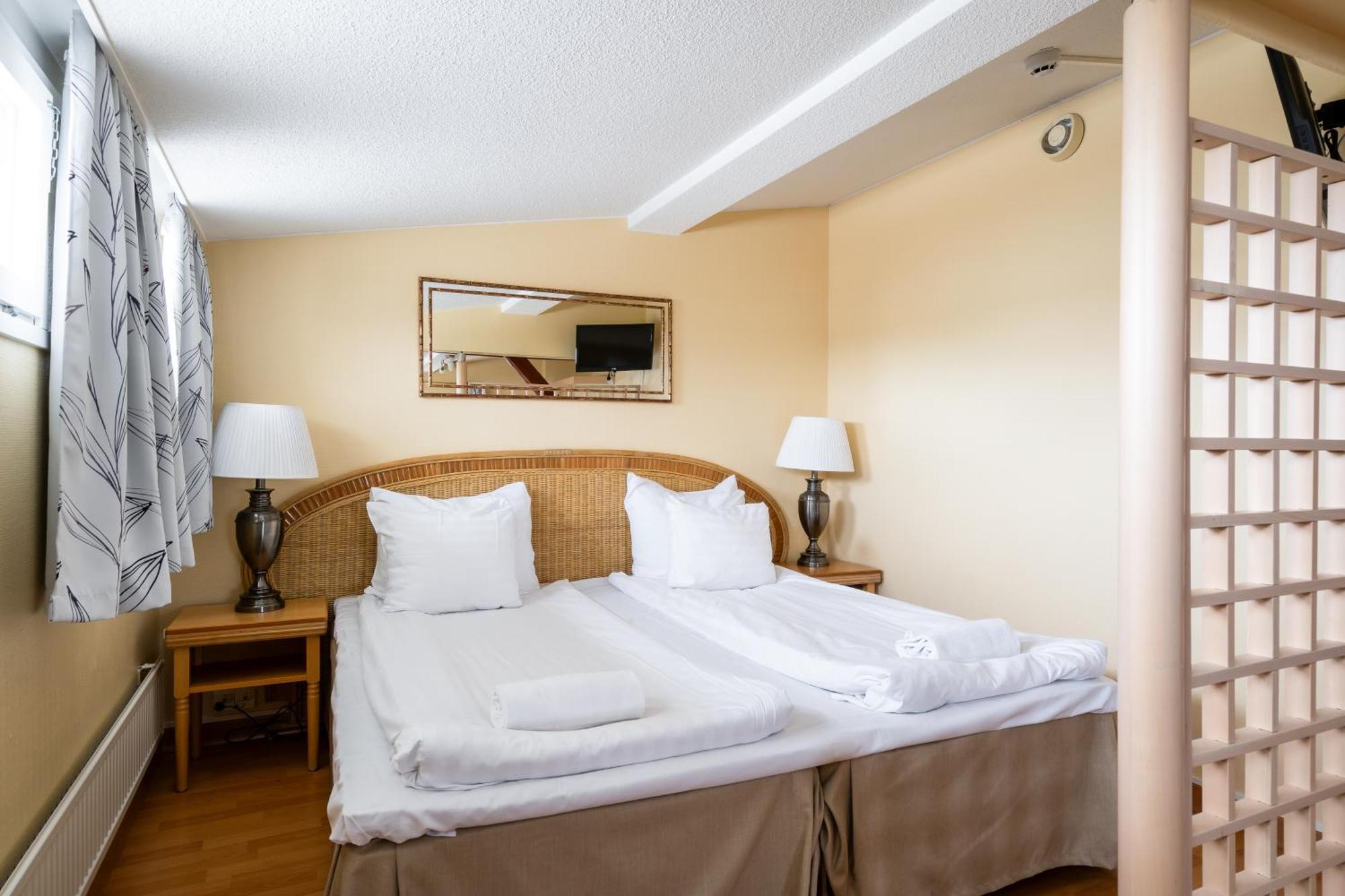 Hiisi Seaport Hotel 3*